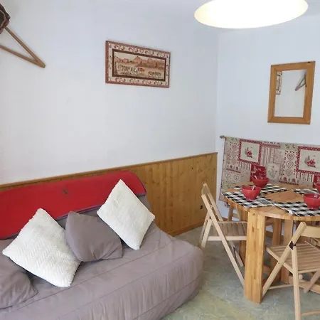 Apartment Ensoleille Au Pied Des Pistes Avec Terrasse, Ideal Pour Famille Et Randonnees - Fr-1-342-192 Areches